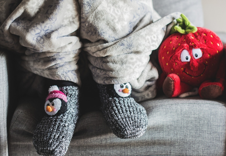 추울 때 두꺼운 양말 신으면 장점과 단점 알아보겠습니다