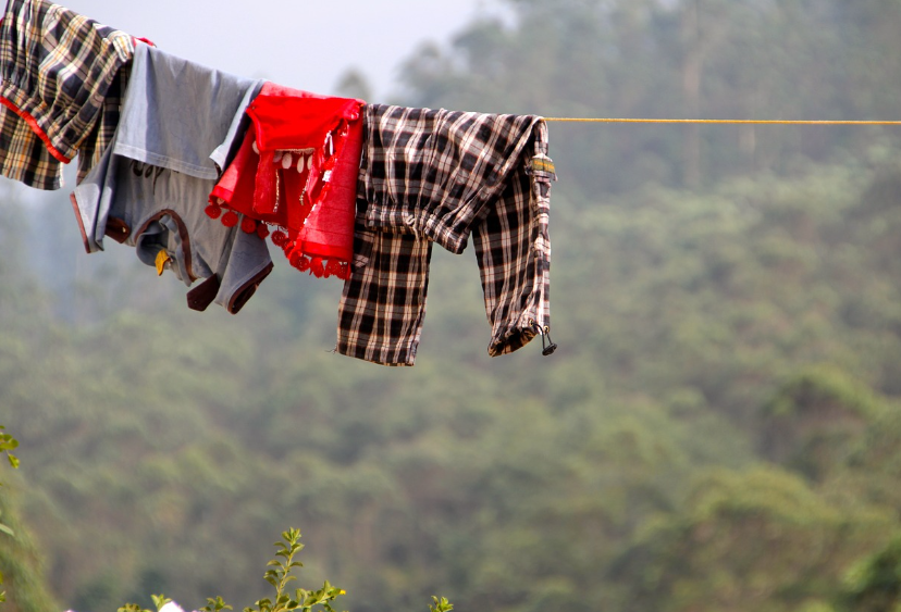 봄, 여름 땀 흡수와 통풍이 잘 되는 옷의 선택방법