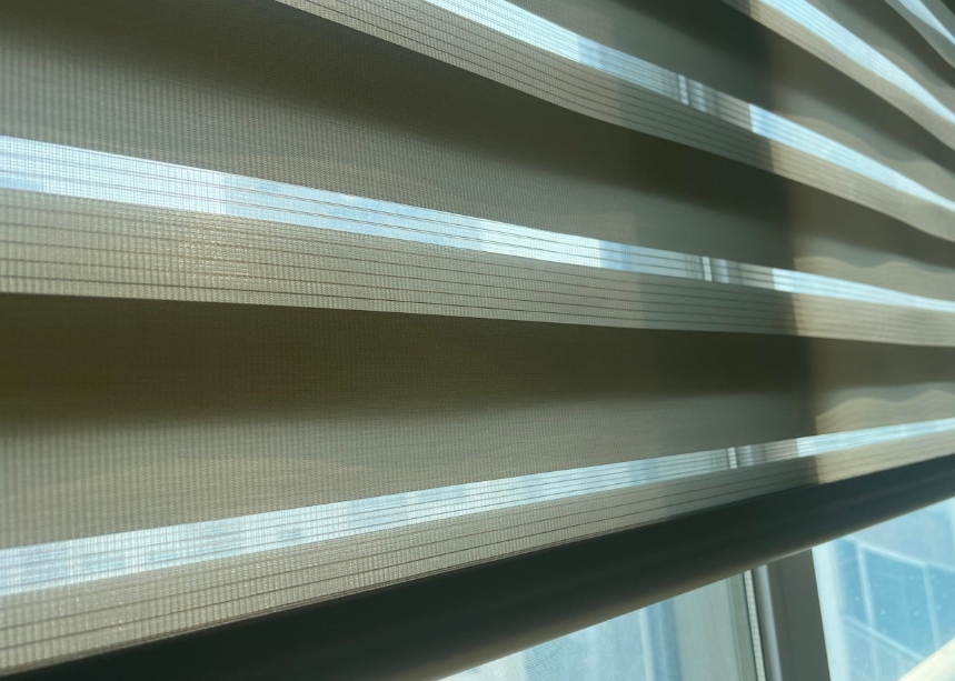 옷, 섬유, 화학 약품, 빛에 대한 저항성