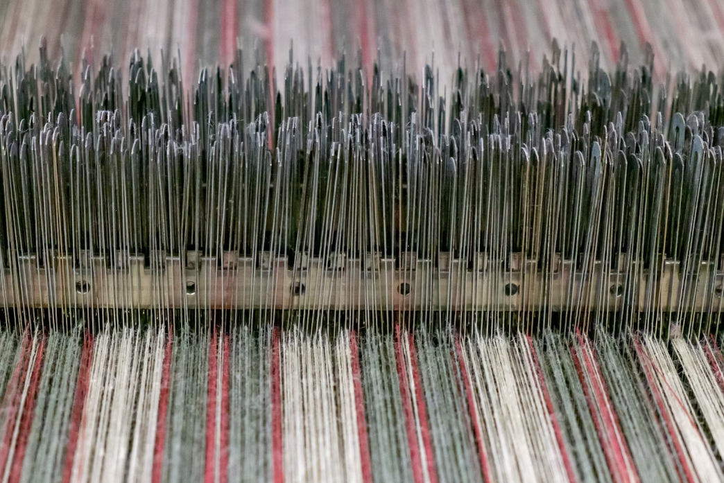 직기의 종류, 에어 제트 직기, 워터 제트 직기, 레이피어 직기, 그리퍼 직기