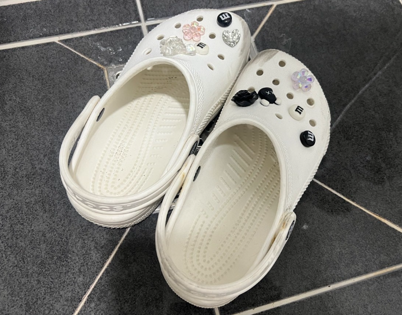 크록스 슬리퍼 세탁법, 냄새 흰색 크록스 세탁, 털크록스 세탁, 크록스 세척