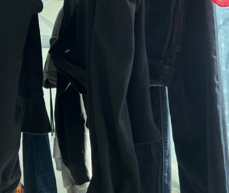 청바지 이염 세탁 물든 옷 염료 얼룩 제거 방법 - 패브릭 금융 경제