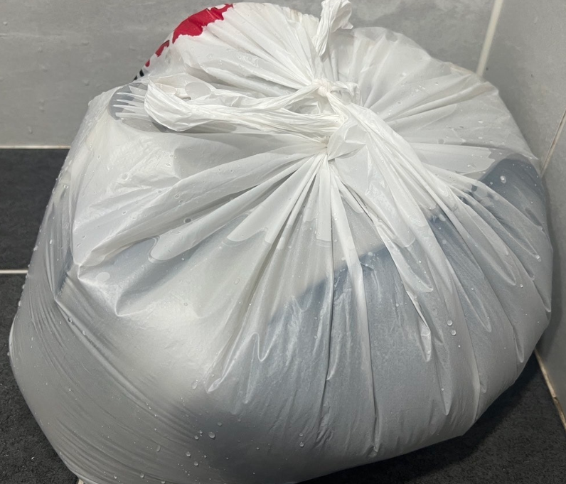 흰색 운동화 세탁 신발 냄새 제거 방법1